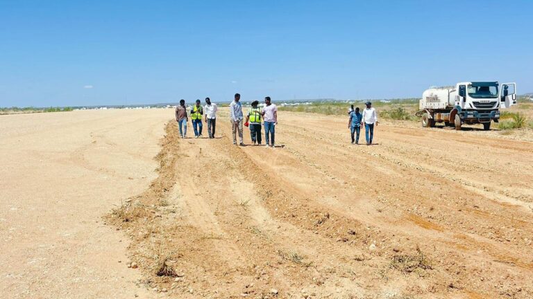 Dayactir lagu bilaabay garoonka diyaaradaha Ugaas Khaliif ee Baladweyne.