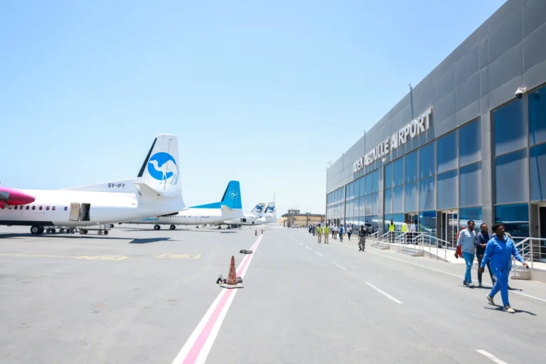 Garoonka diyaaradaha Aadan Cadde oo dib u dayactir lagu sameeyay.