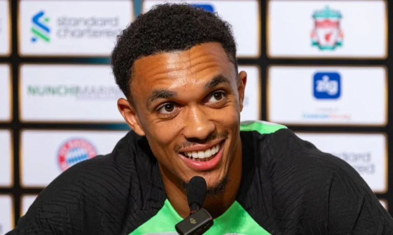 Iska Ilow Liverpool, Waa Tuma Kooxda Weyn Ee Uu Trent Alexander-Arnold Taageero?