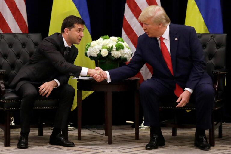 Zelenskiy oo sheegay in uu rajo wayn ay ka abo in Trump uu dagaalka soo afjaro.