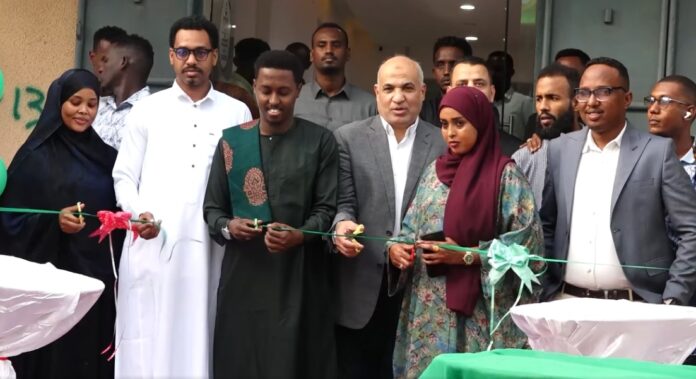 8b6e201f-6335-442d-9a76-2f12515b18f8