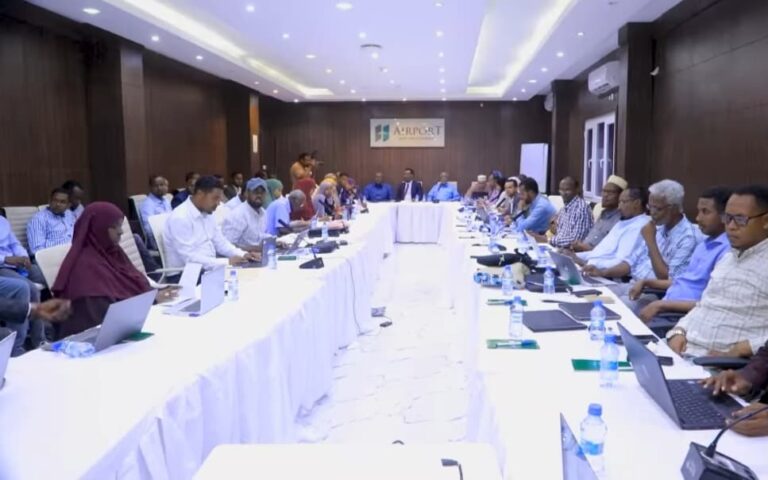 Shir looga hadlayay caafimaadka oo lagu qabtay Muqdisho