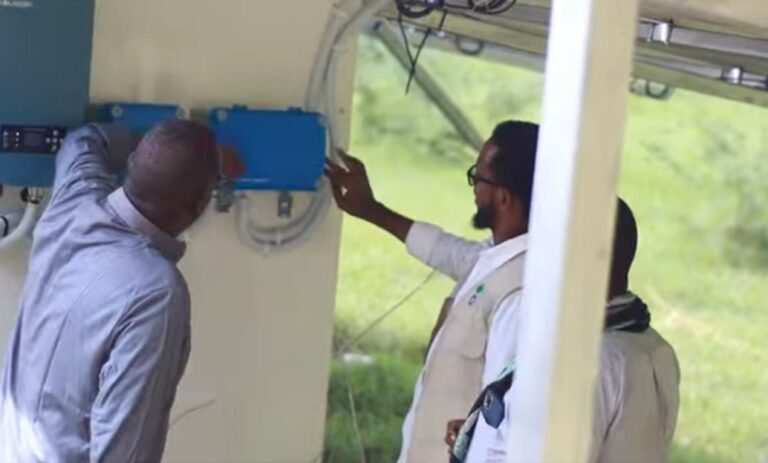 Wasaarada Beeraha Hirshabelle oo Jowhar ka Furtay Mashruuca Waraabaka Cadceeda ku shaqeeya.