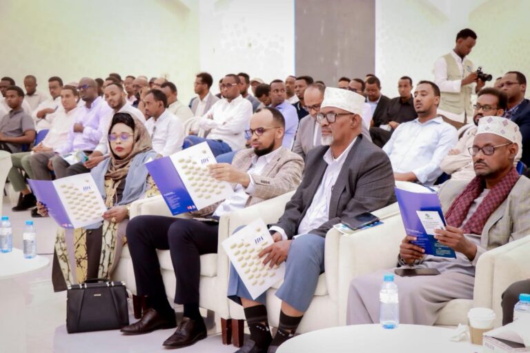 Shirweynaha hogaaminta dawada iyo daryeelka caafimaadka oo lagu qabtay Muqdisho.