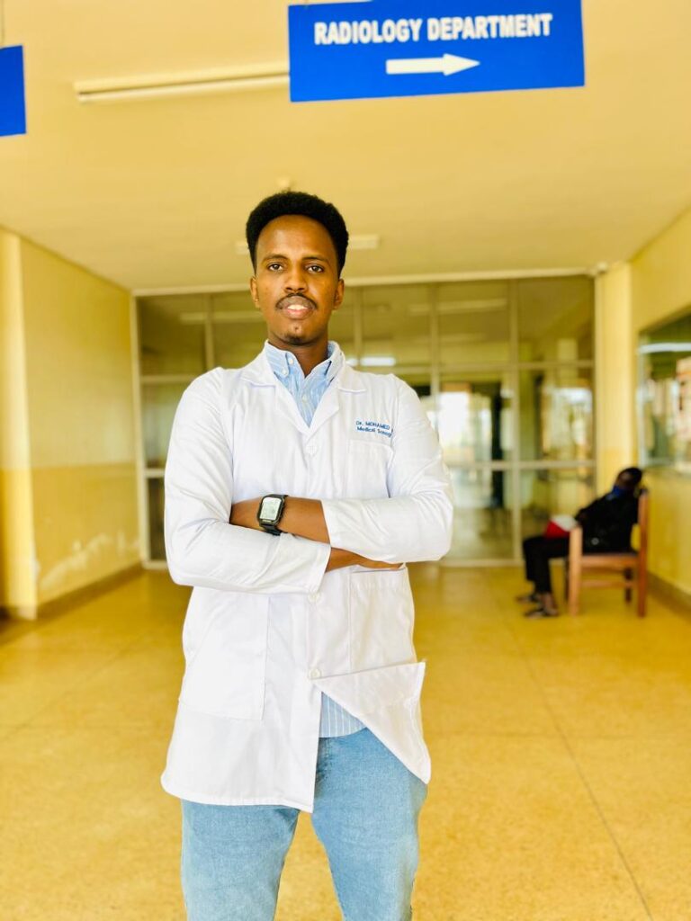 Mid kamid ah dhaqaatiirta Baladweyne oo ka digay halista cudurka Tiibeyda.