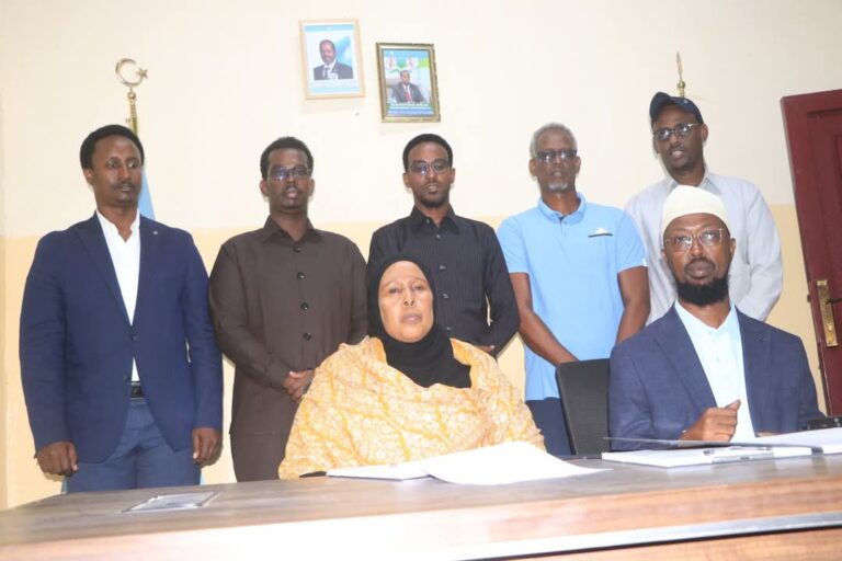 Mashruuca dhismaha wadda Laamiga ee Baladdweyne oo la saxiixay.