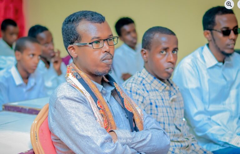 Ardey dhameeysay fasalka 8aad oo munaasabad loogu qabtay magaalada Ceeldaahir