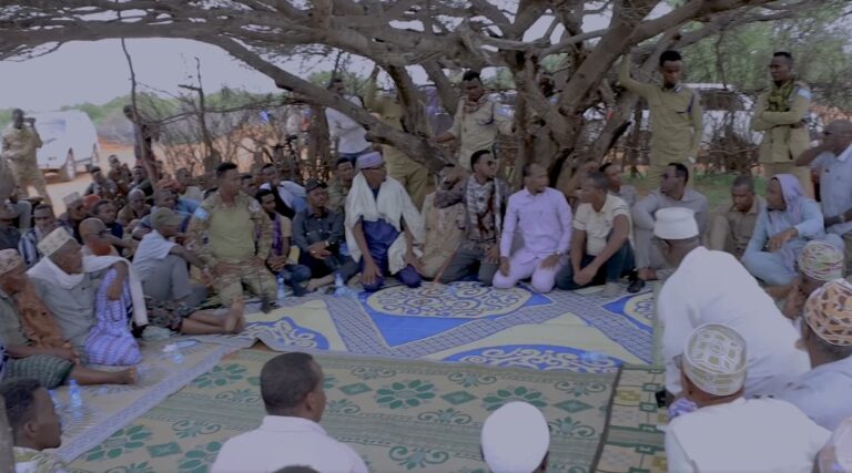 Heshiis nabadeed oo la dhagax dhigay laba beelood oo dirir ku dhaxmartay deegaanka Mirdacay ee gobolka Hiiraan.