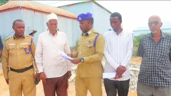 Dhul si sharci darro ah lagu heysto oo lagu wareejiyay muwaadinkii lahaa magaalada Muqdisho.