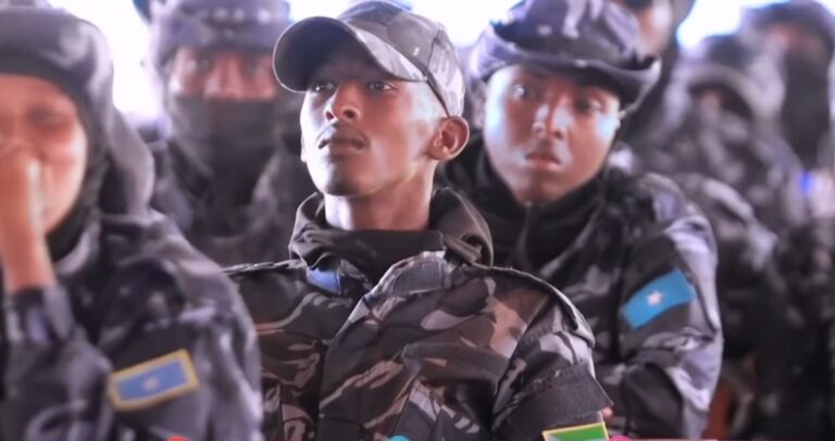 Ciidamo cusub oo boolis ah oo tababar loogu soo gaba gabeeyay magaalada Kismaayo.