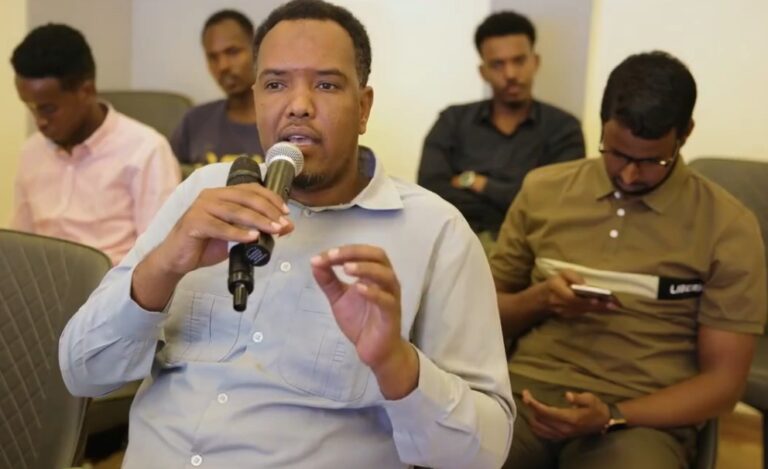 kulan looga hadlay dhibaatada uu tahriibka uu  leeyahay oo lagu qabtay Garoowe