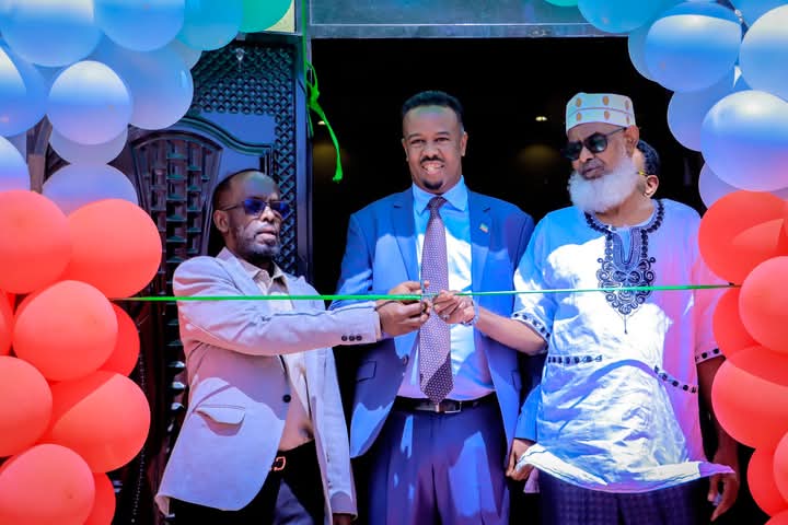 Munaasabad lagu daah furayay Xafiiska cusub ee Wasaaradda Maaliyadda Somaliland oo lagu qabtay Hargeysa.