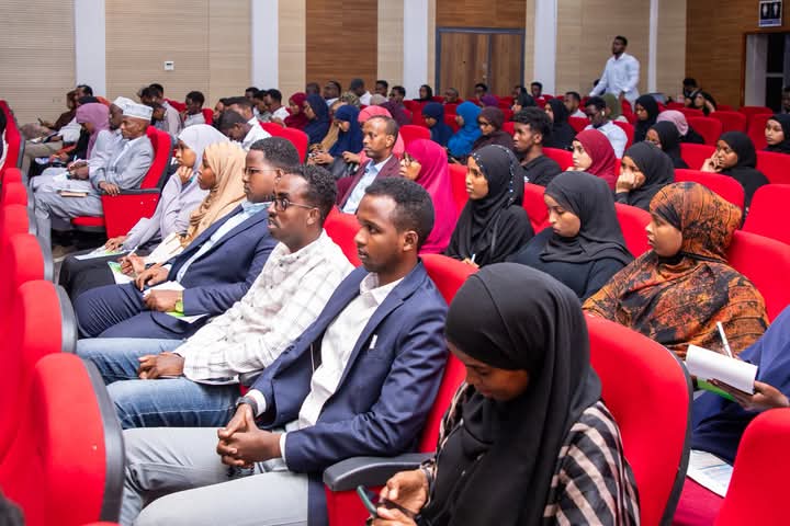 Bandhig cilmiyeed  lagu qabtay magaalada Galkacyo ee xarunta gobolka Mudug.