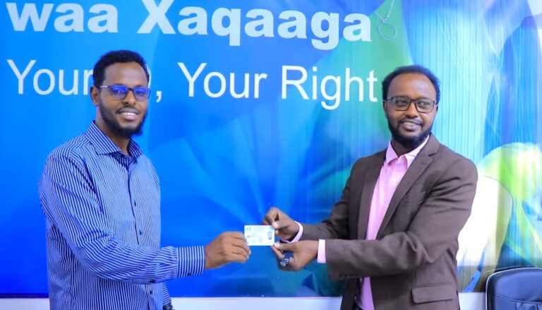 Hay’adda NIRA oo Gaalkacyo ka bilowday bixinta kaararka aqoonsiga qaranka.