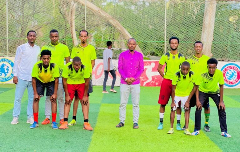 Kooxda kubadda cagta ee macalimiinta iskuulka 𝐁𝐮𝐮𝐧𝐝𝐨 𝐰𝐞𝐲𝐧 oo rigoorayaal 𝟐-𝟎 uga badisay  kooxda macalimiinta iskuulka 𝐗𝐚𝐚𝐰𝐨 𝐓𝐚𝐚𝐤𝐨