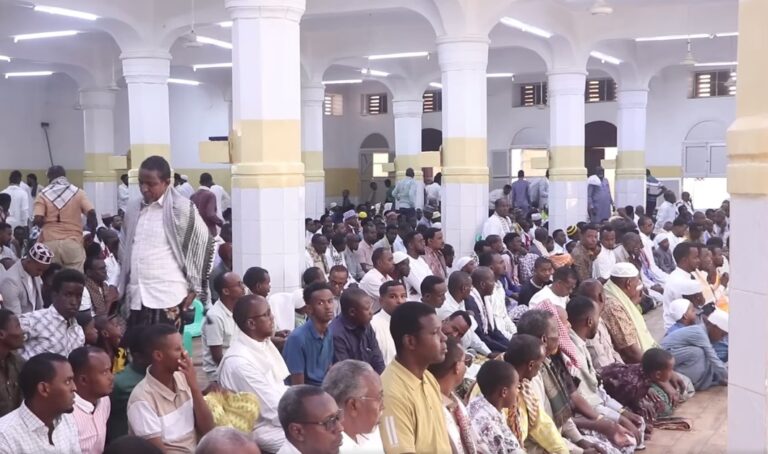 Magaalada Baladweyne oo maanta  siweeyn looga dabaaldagay maalintakoowaad   ciida adha