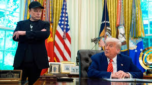 Trump iyo Musk oo iskugu hanjabay joojinta heshiisyadii ay galeen.