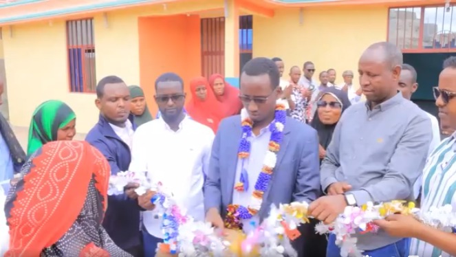 cdfa01ba-9ec6-487c-9f91-3849eefbb248