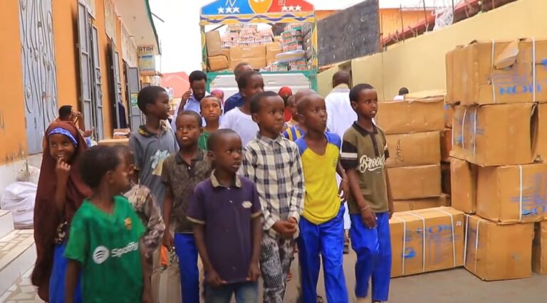 Deeq ka kooban agab waxbarasho oo la gaarsiiyay Iskuulka Moodal ee Gaalkacayo