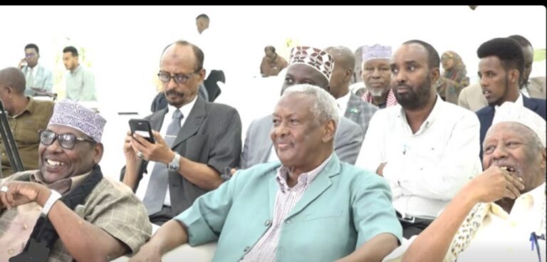 Guddiga Doorashooyinka Qaranka oo soo xiray  muqdisho kusoo xiray  Kulanka Banbaxa  Ururada Siyaasada dalka .