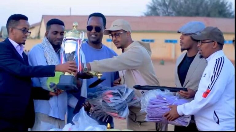 Tartan sporst oo laga daahfuray  magaalada Alleybaday