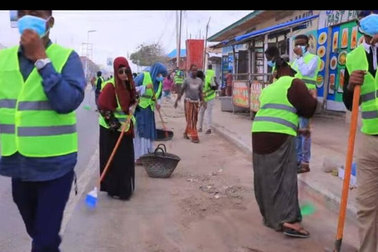 Olole Nadaafadeed oo laga sameeyay qeybo kamid ah Muqdisho